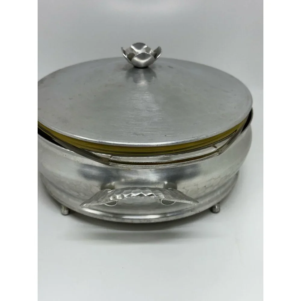 VTG Hammered Aluminum Casserole Server w/ Pyrex Liner & Lid | MCM Food Warmer‎